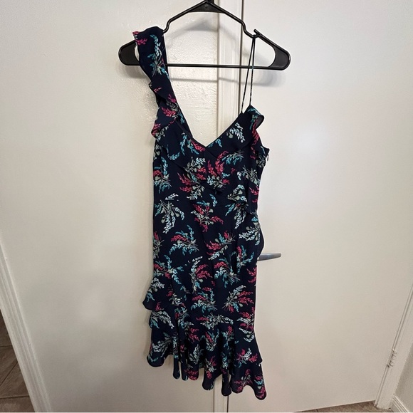 NWT Likely Ophelia Zoe Floral Ruffled Dress Navy Size 8 Wedding Guest Summer - Picture 3 of 12